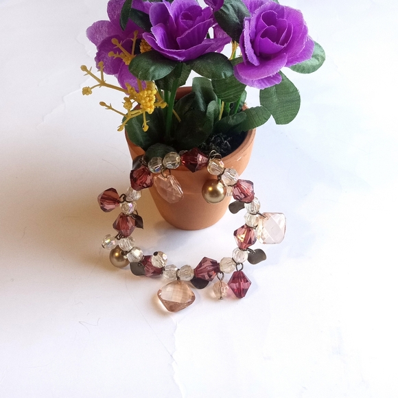 Jewelry - Amber Maroon Faceted Beaded Cha-Cha Stretch Vintage Bracelet